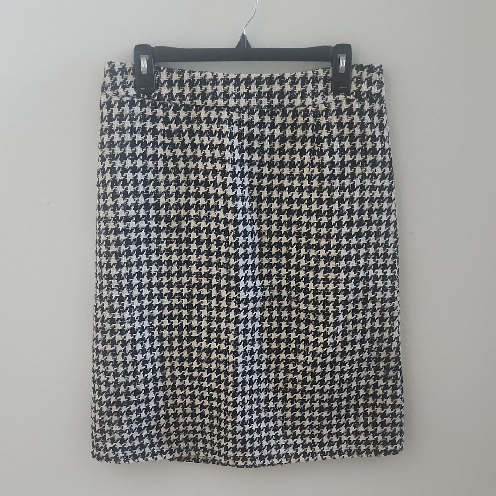 Sunyuestar Classic Fashion Black and White Houndstooth Skirt